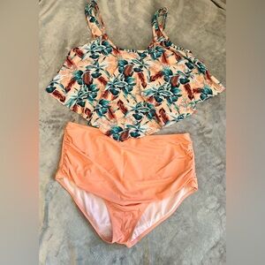 Rosegal Sz 1x (16) Plus Size Peach Floral High-Waist Swim Set. EUC